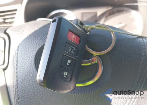 2016 Toyota Highlander Limited V6 z USA, uszkodzony, nr VIN 5TDDKRFH0GS302067